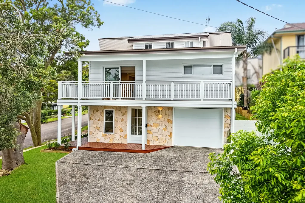 2 Masefield Avenue, Bateau Bay, NSW 2261