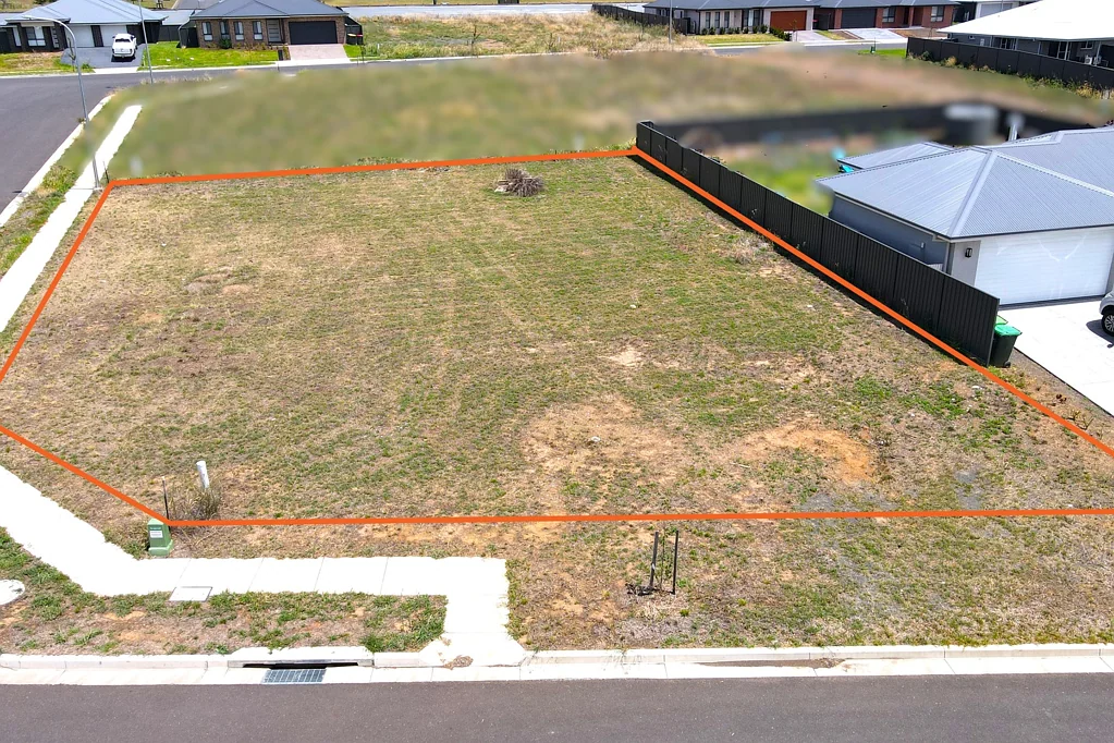 16 Hereford Crescent, Tamworth, NSW 2340