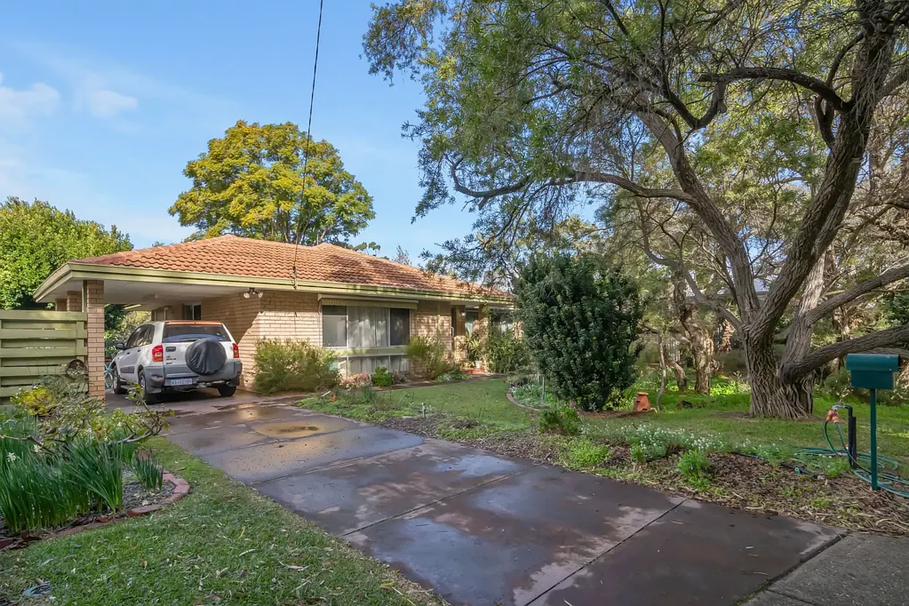 10 Lilac Place, Dianella, WA 6059