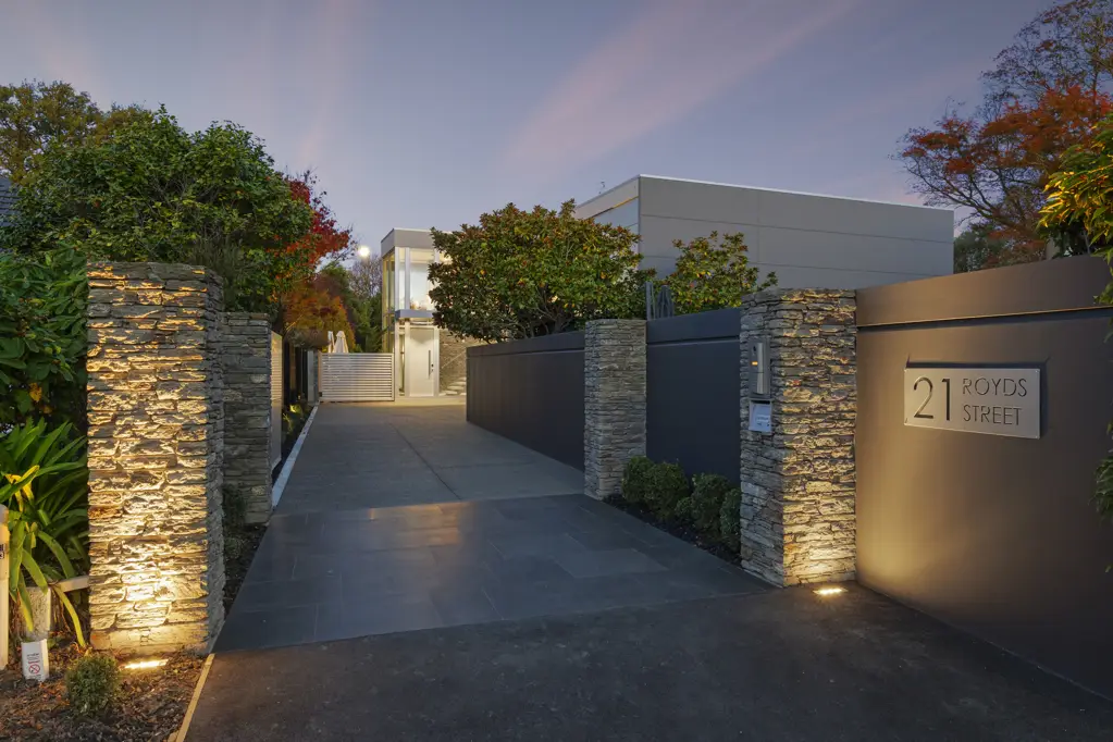 Fendalton 4Kwarto Architectural streamside retreat