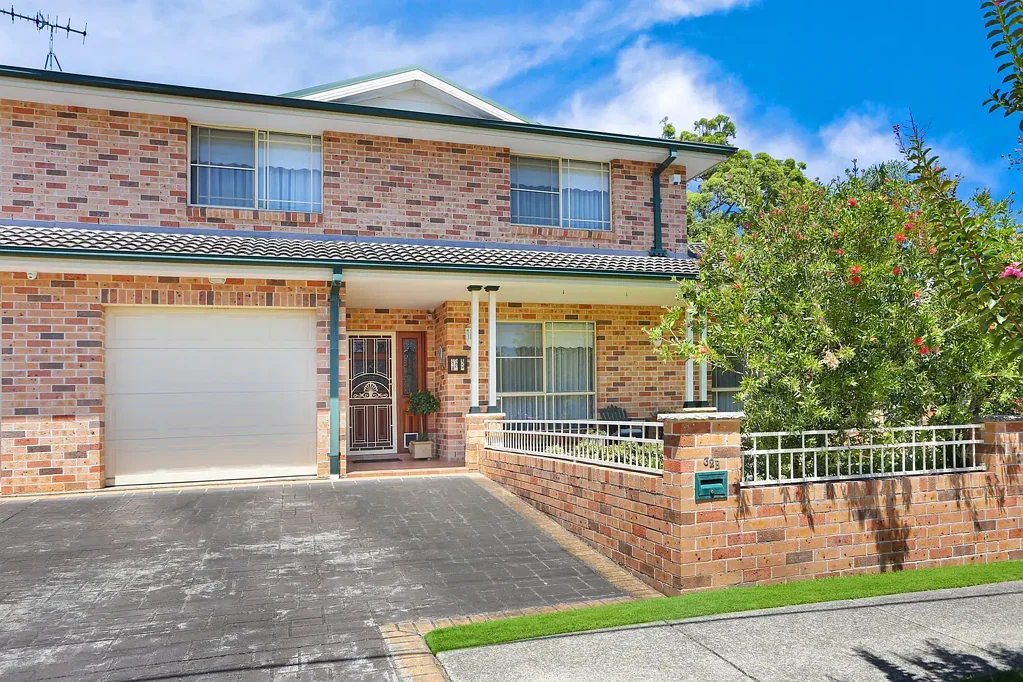 32B Bulli Road, Toongabbie, NSW 2146