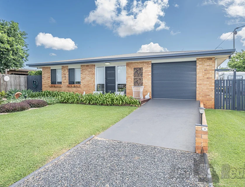 17 Limpus Crescent, Kalkie, QLD 4670, 3房, 1浴, House
