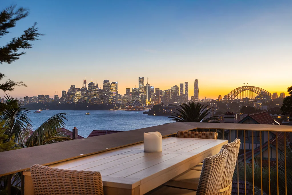 Cremorne Point 4Kwarto Positioned within the landmark Cremorne Point Estate by PBD Architects and BKH Interiors.