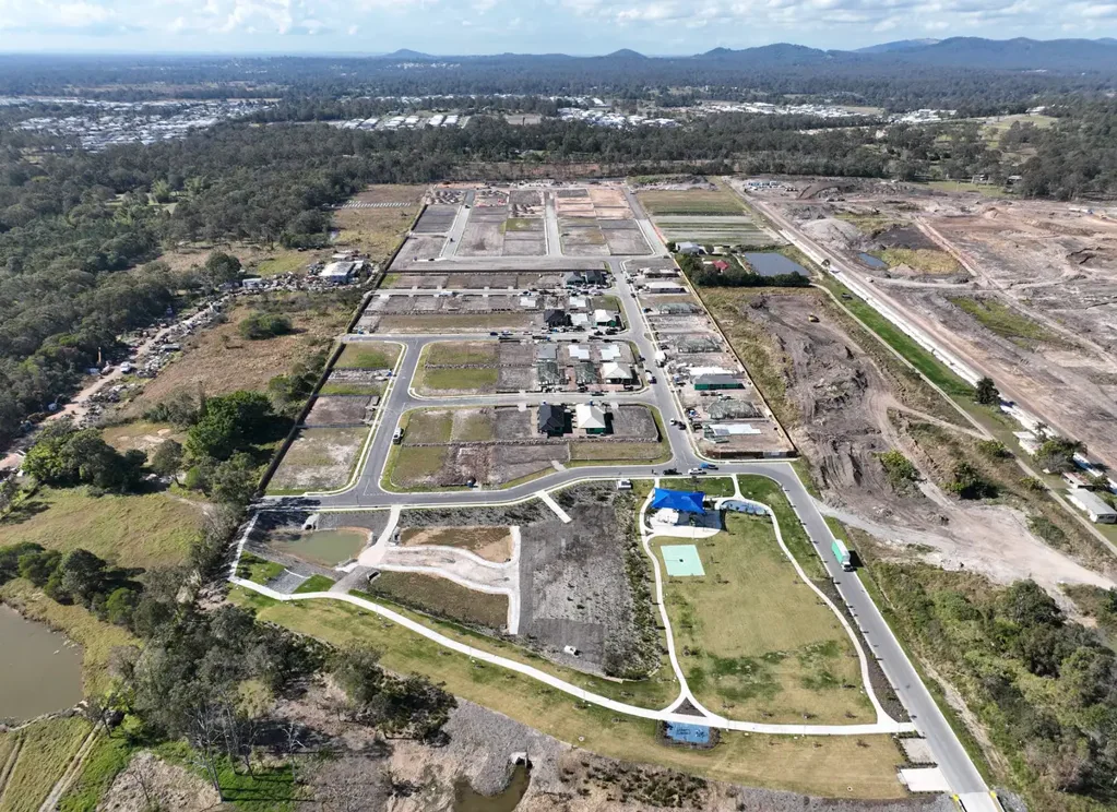 Logan Reserve 热门社区地块 充足空间建家 自然美景便利 公园购物近邻 社区友好氛围 Secure your new House and Land in Logan Reserve