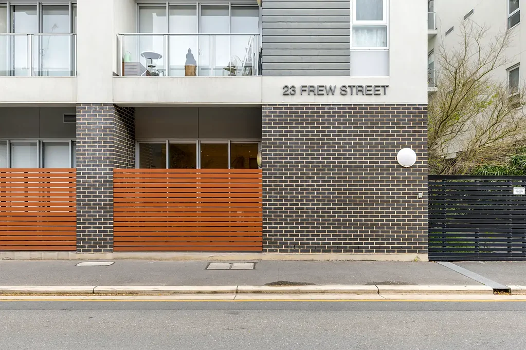 Adelaide 1房  Step Out to Adelaide's Best From Your Private City 1-Bedroom Retreat