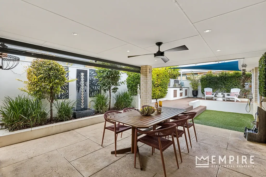 8 Blackwood Meander, Yanchep, WA 6035