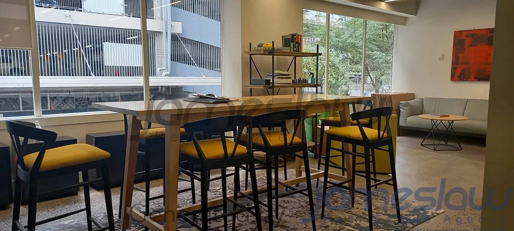 Auckland Central  58.70sqm Open Plan Office