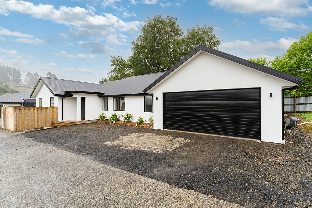 Kenmure 6房  Australia beckons!