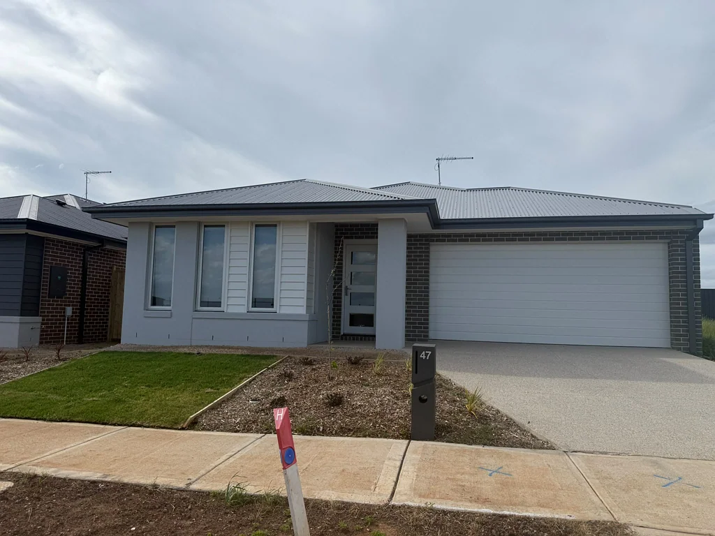 Modern Living in a Growing Truganina Location!