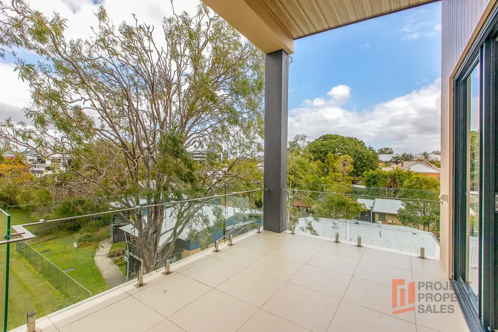 City and Park Views - Spacious, Convenient & Available!