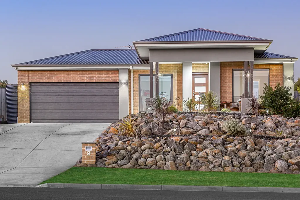 9 Henry Avenue, Mount Clear, VIC 3350