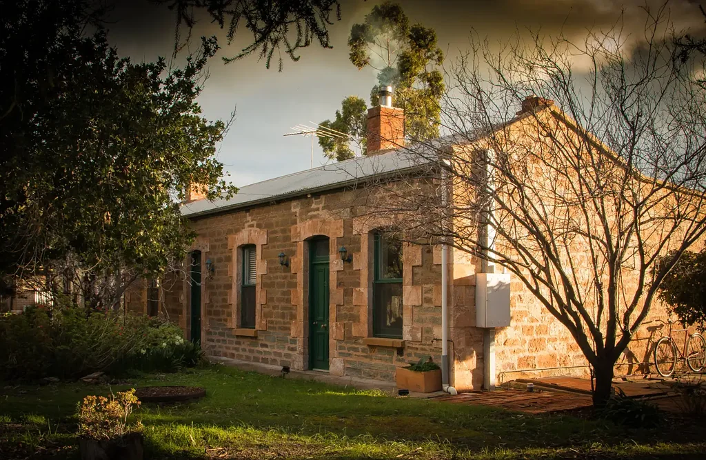 Riverton 3部屋 Charming 1870s Row Cottage - Character & Comfort Combined