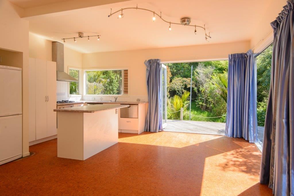 23 Palm Road, Palm Beach, Auckland, 3 Bedrooms, 2 Bathrooms