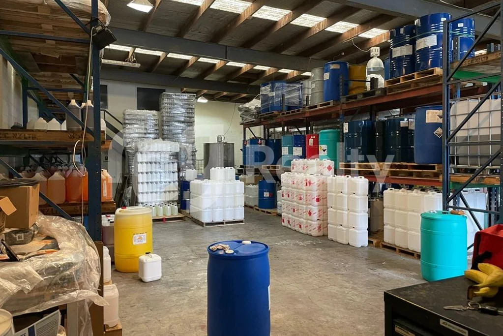 Onehunga COST EFFECTIVE 437SQM HEAVY INDUSTRIAL STANDALONE