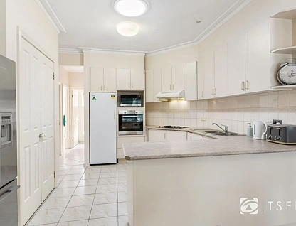 2 Sunset Boulevard, Spring Gully, VIC 3550, 3房, 1浴, House