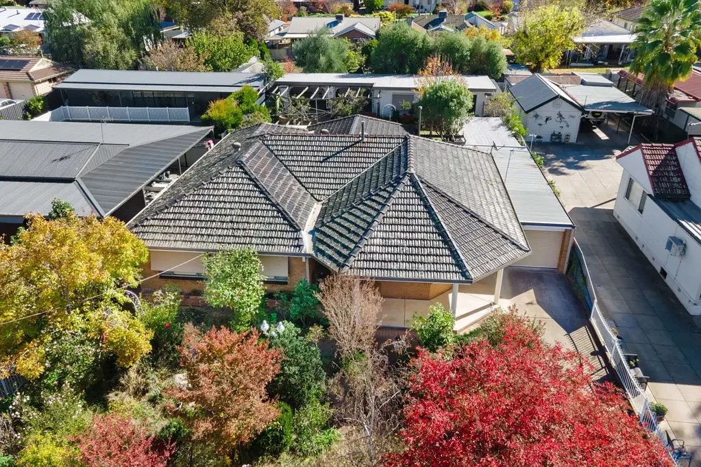 10 Plumpton Road, Kooringal, NSW 2650