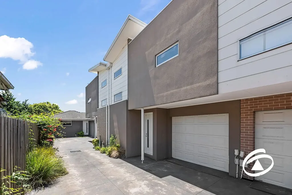 2/13 Grandview Avenue, Dandenong, VIC 3175