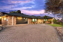 6 Marvel Way, Pukekohe