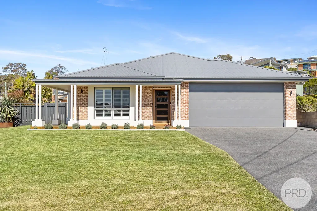 Lemon Tree Passage 4房  Substantial Modern Home, Serious Shed & Exceptional Lifestyle