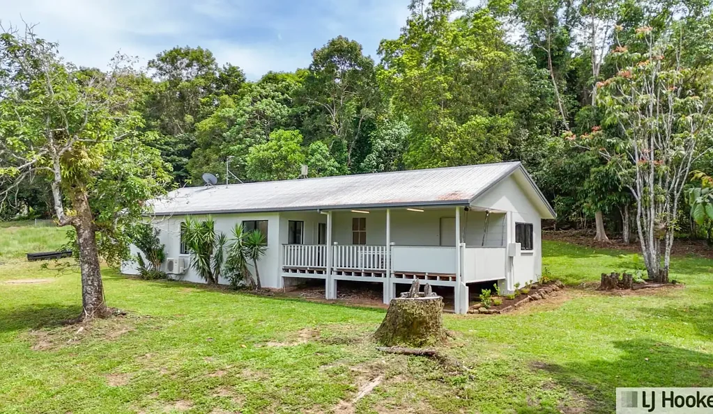 Tully 3房  Private Acreage Retreat with Creek, Orchard & Endless Potential – Now $699
