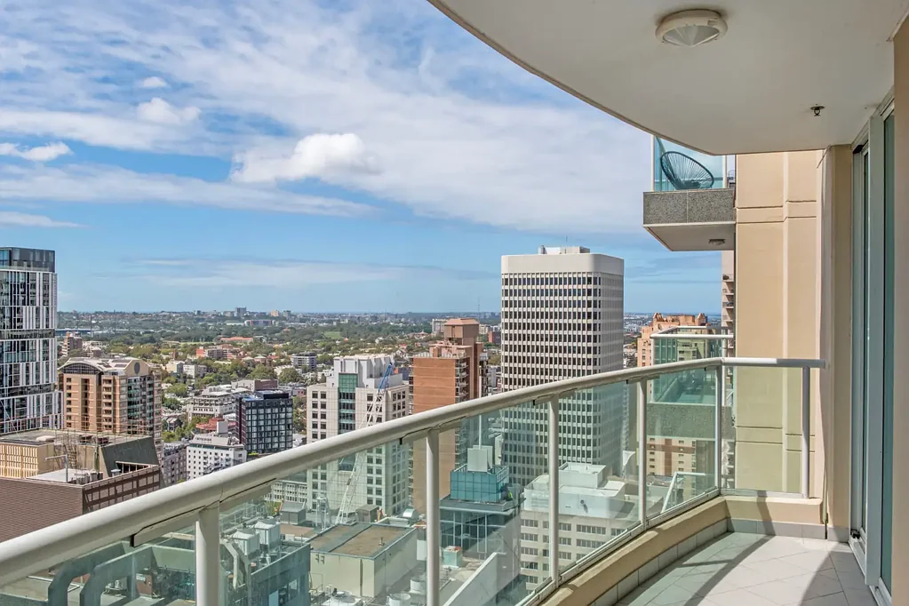 Sydney 2બેડરૂમ Best Value in Prestigious Century Tower