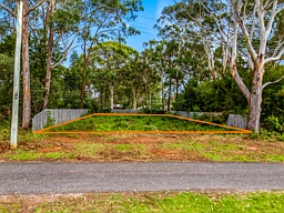 14 Pia Street, Russell Island