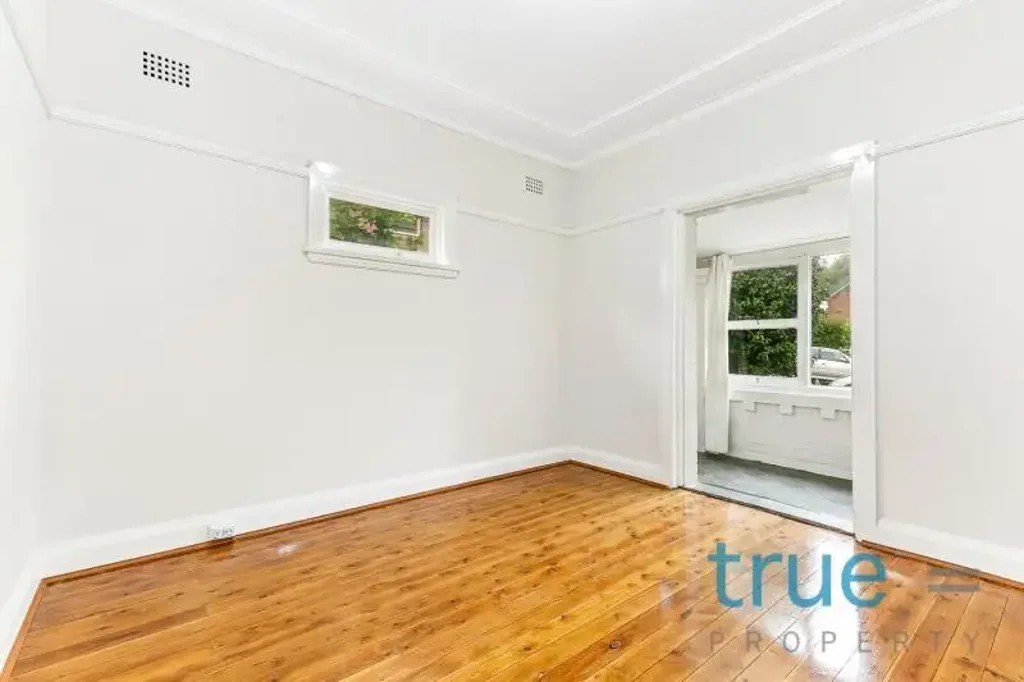 CHARMING HOME IN THE HEART OF ASHFIELD