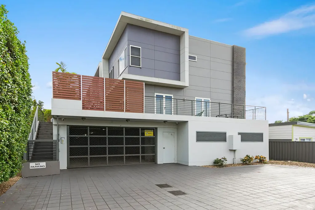 Ideal Townhouse