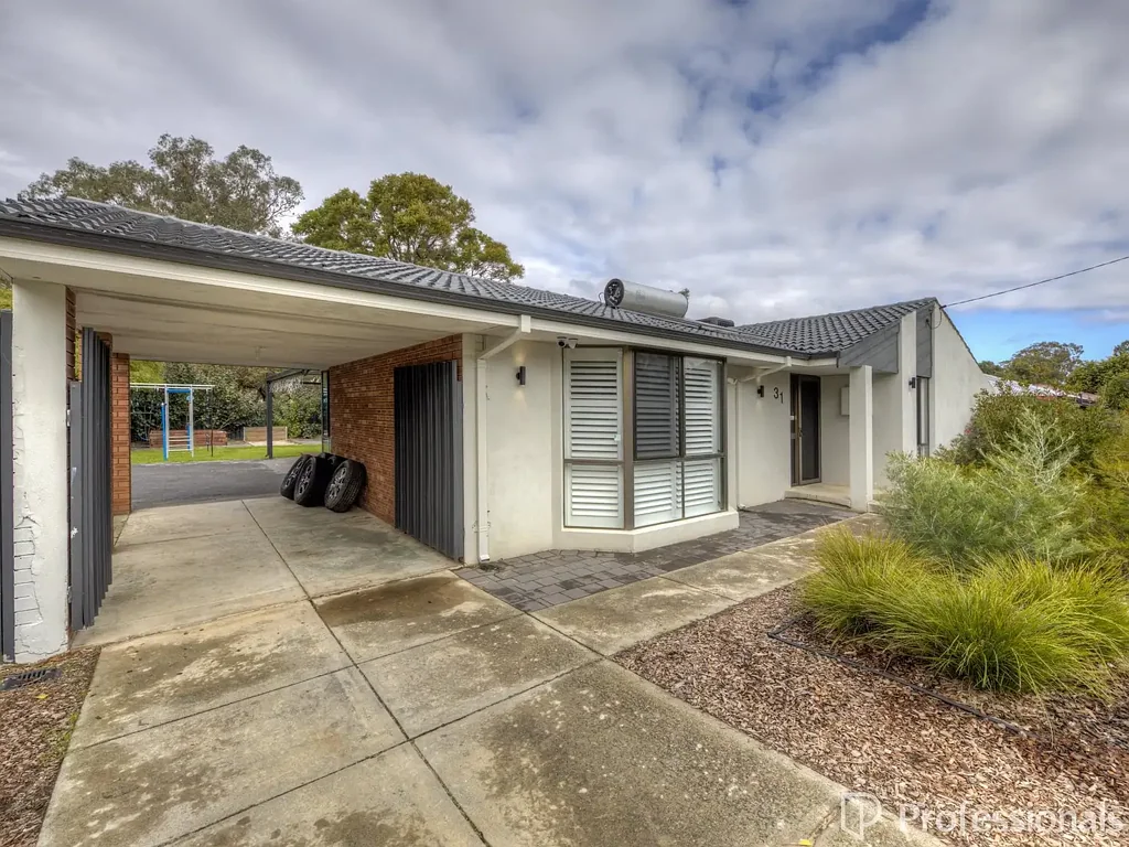 Forrestfield 3房  The Complete Package with Subdivision Potential