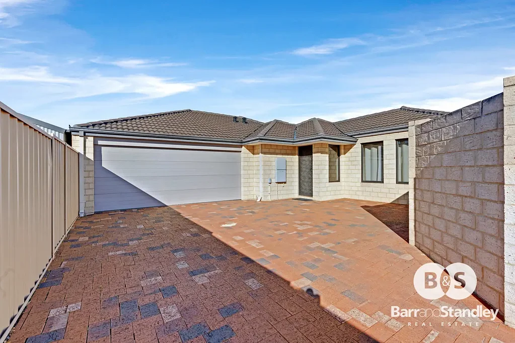 South Bunbury 3침실 IMMACULATE, 3x2 UNIT!