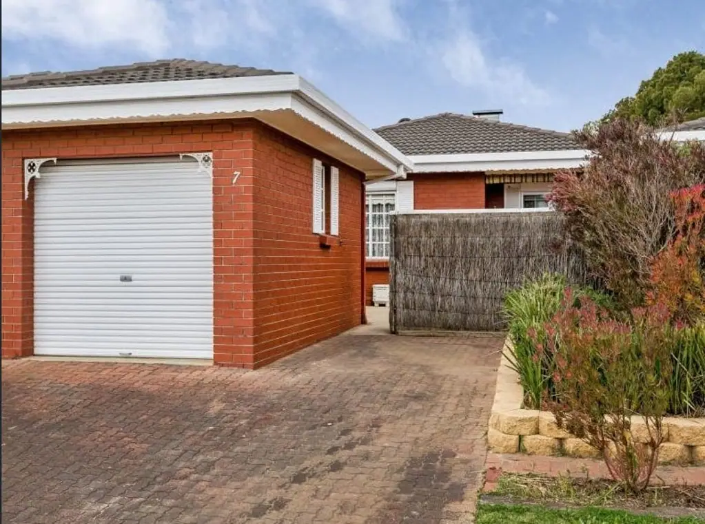 7/1 Moorea Court, West Lakes, SA 5021