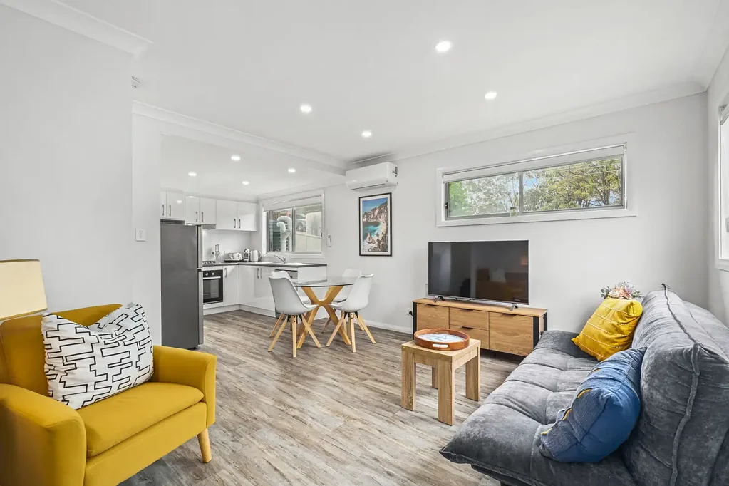 Partially Furnished Cosy Granny Flat