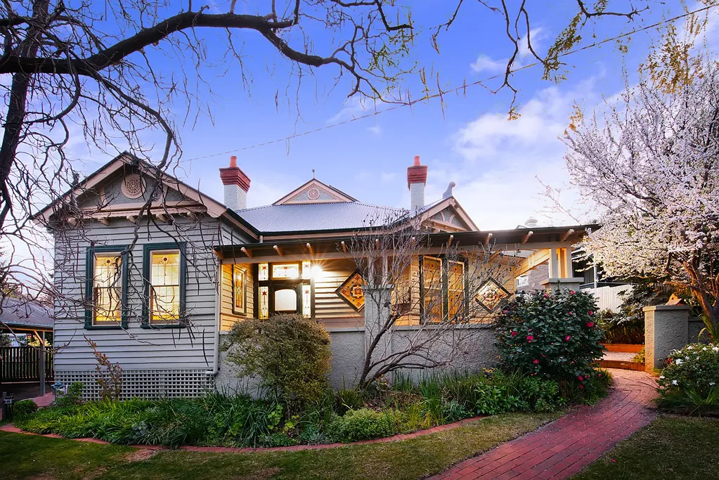 71 Old Violet Street, Ironbark, VIC 3550