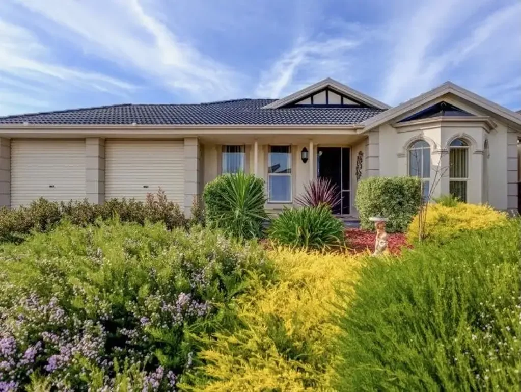 Beautiful Four-Bedroom Home – Walking Distance to McCracken Country Club