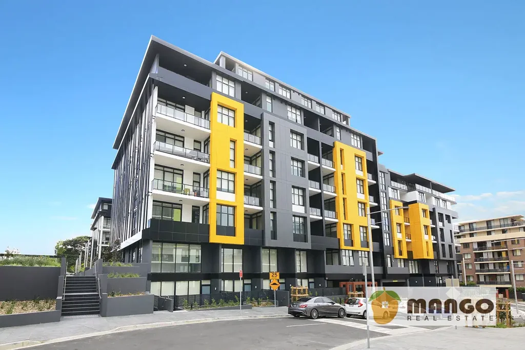 Modern sunny and spacious apartment with or without furniture