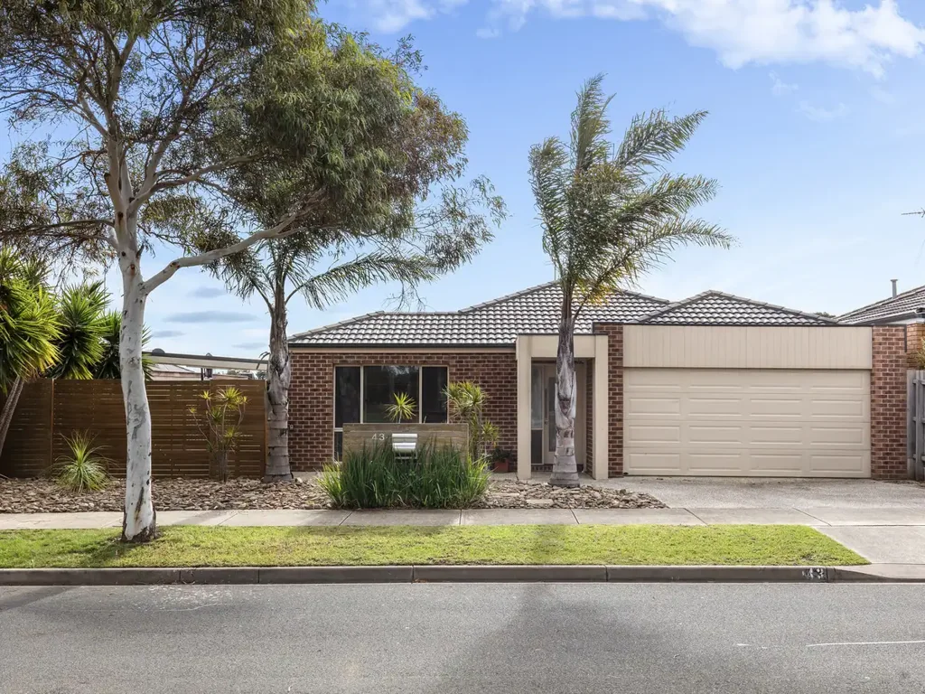 43 Grassland Grove, Leopold, VIC 3224