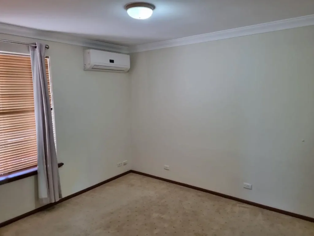 Tidy upstairs unit