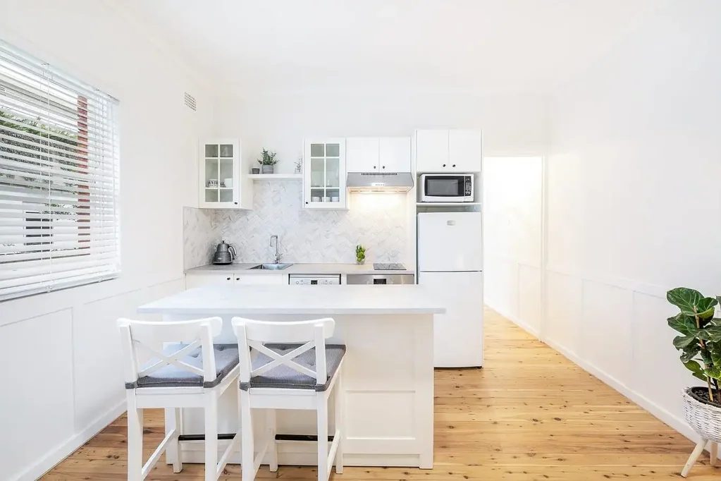 Modern One-Bedroom Haven Steps to the Beach