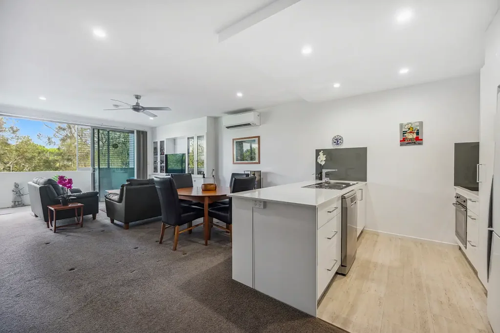 Coffs Harbour 2 Bedroom Live or Invest by the Beach - Lifestyle, Convenience & Great Value