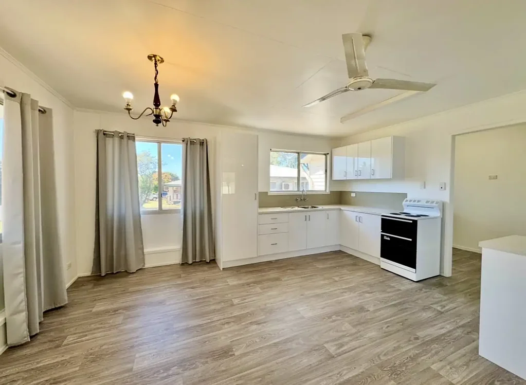 STYLISHLY UPDATED 4 BEDROOM HOME IN PRIME LOCATION