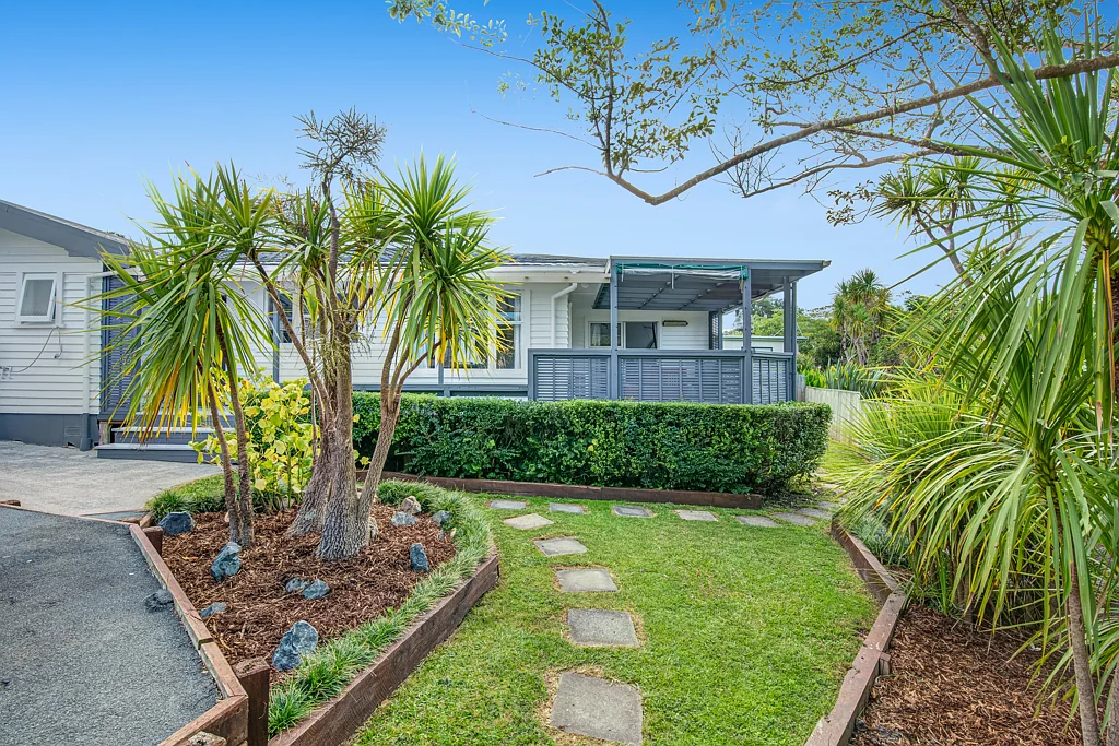 8C Langton Road, Stanmore Bay, Rodney, Auckland