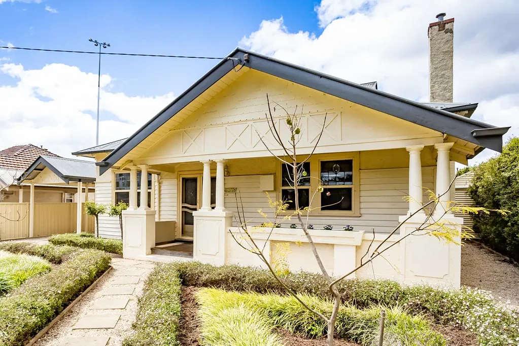 57 Neale St, Kennington, VIC 3550