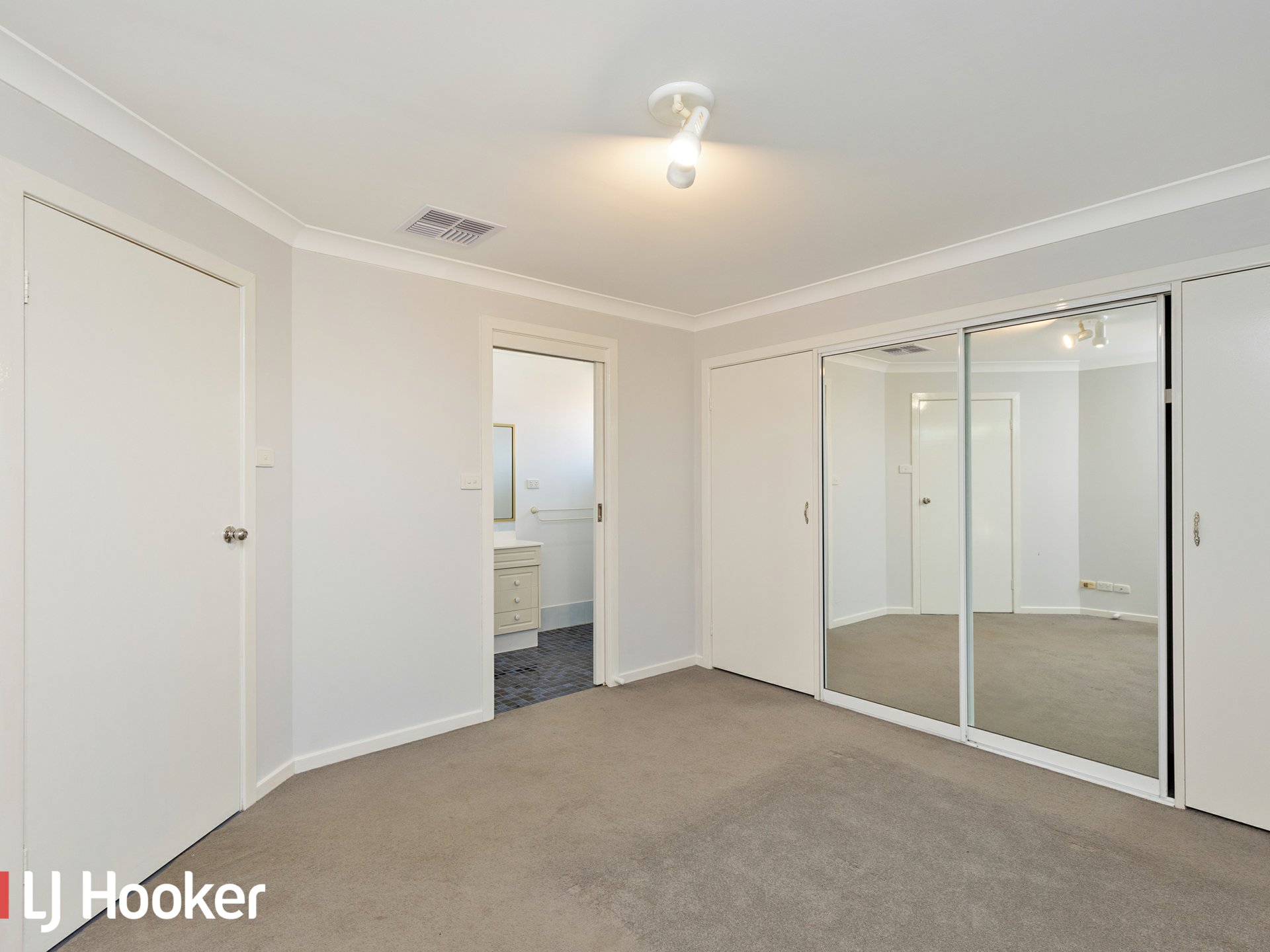 27 NANCY ST, SOUTH TAMWORTH NSW 2340, 0 રૂમ, 0 બાથરૂમ, House