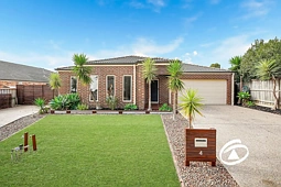 4 Chamberlain Street, Cranbourne East