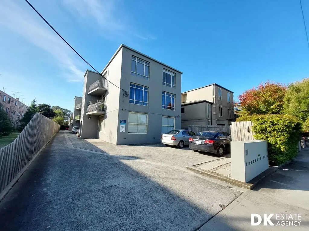 2 Bedroom Apartment in a Great Location