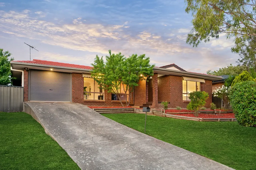32 Sherwood Avenue, Happy Valley, SA 5159
