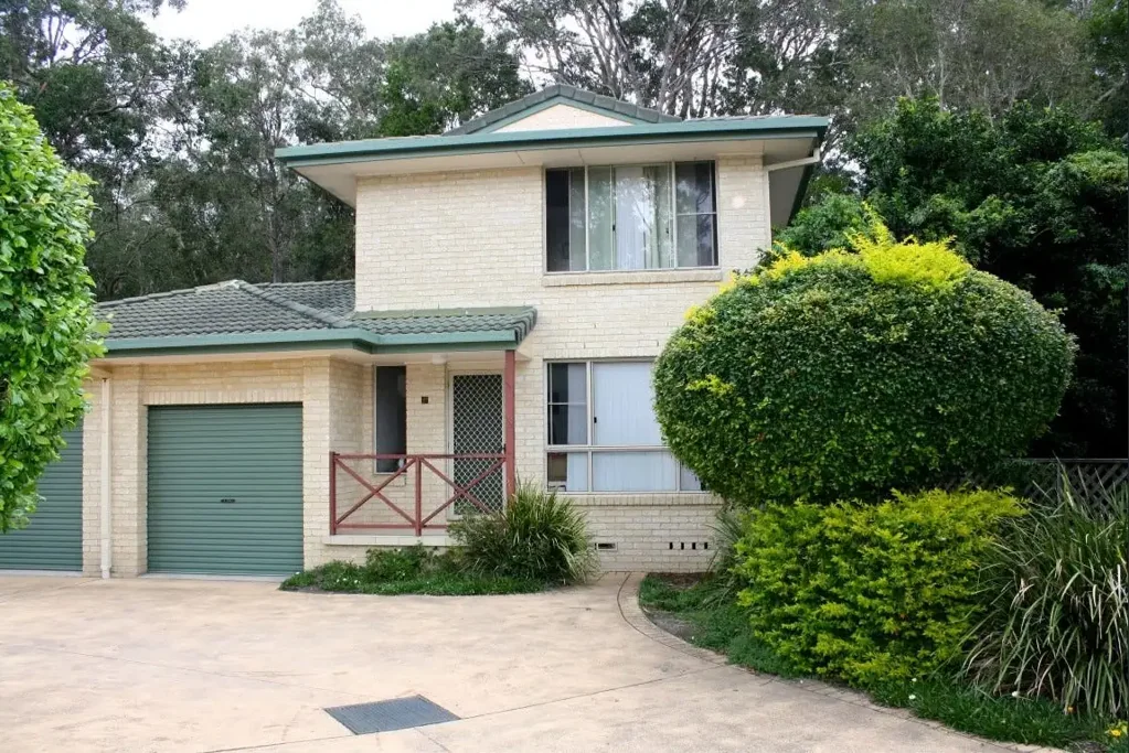 TWO BEDROOM FURNISHED TOWNHOUSE