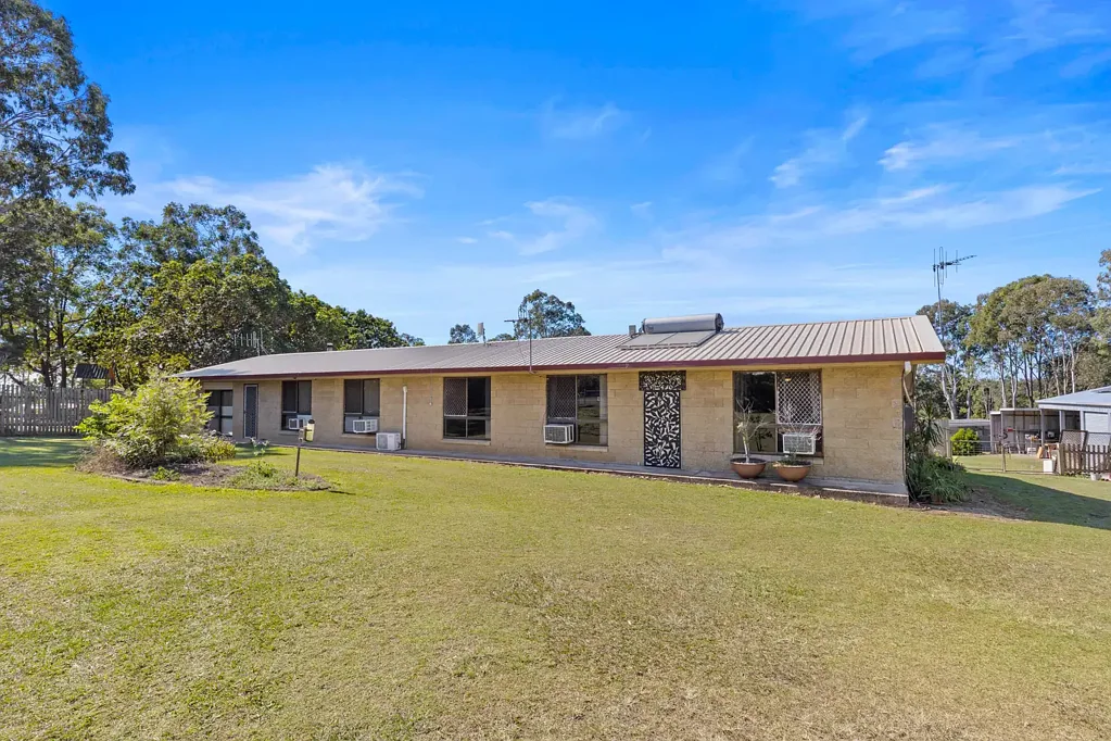 Mungar 5 Bedroom Large Family Home - Dual Living Potential