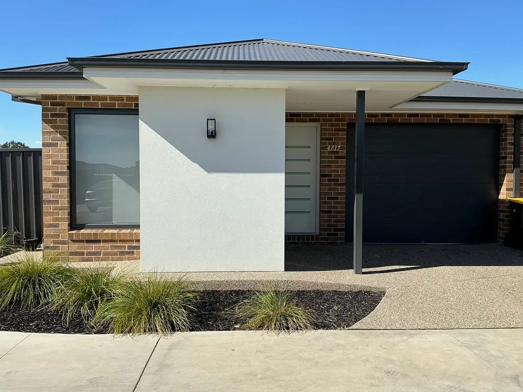 Modern 2 bedroom townhouse