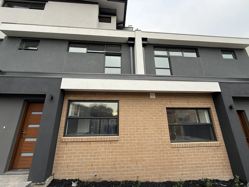 Brand New Clayton Townhouse for rent